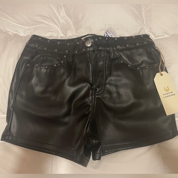 Pleather Studded shorts size 5 never worn - Picture 1 of 2